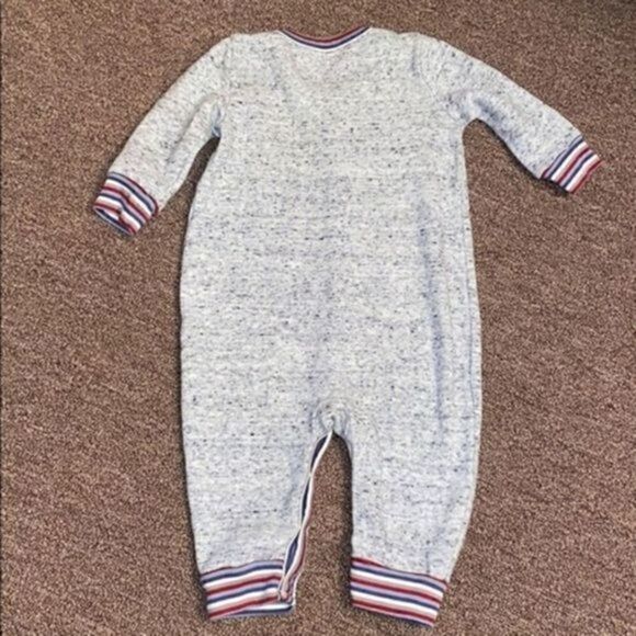 Gap all in one 3-6 months​​ - Picture 4 of 5